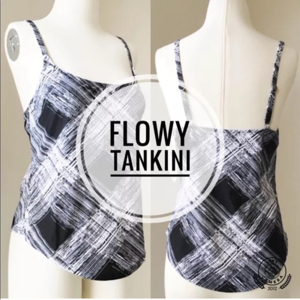 G658 Sunsets Flowie Black White Print Tankini
